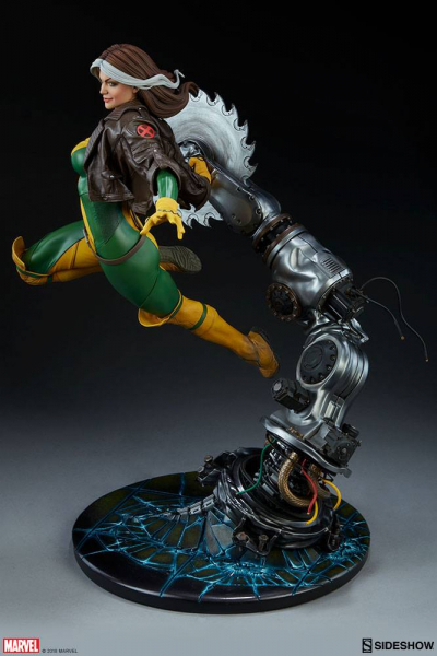 Rogue Statue Sideshow