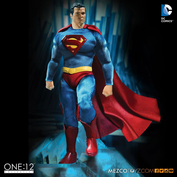 Superman Mezco 1/12