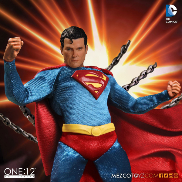 Superman Mezco 1/12