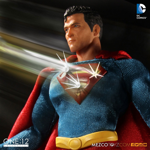 Superman Mezco 1/12