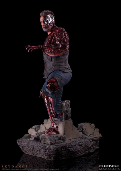 T-800 Statue