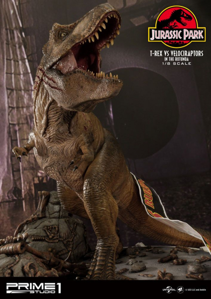 T-Rex vs Velociraptors