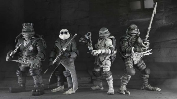 Turtles (Black & White) Action Figure 4-Pack, Universal Monsters x Teenage Mutant Ninja Turtles, 18 cm