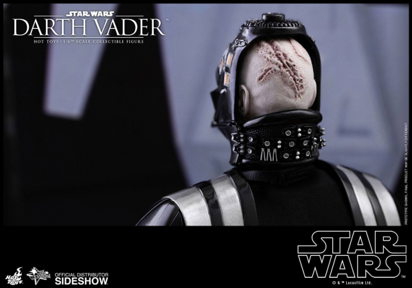 Hot Toys Darth Vader