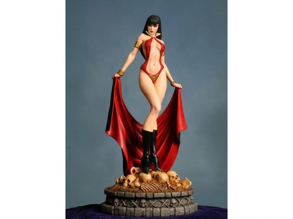 Vampirella Statue