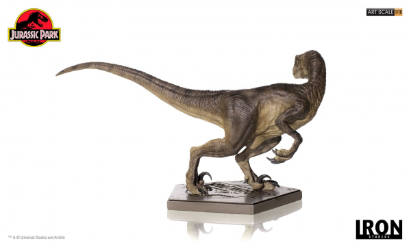 Velociraptor Statue