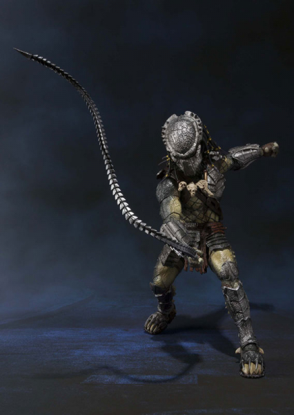 MonsterArts Predator Wolf