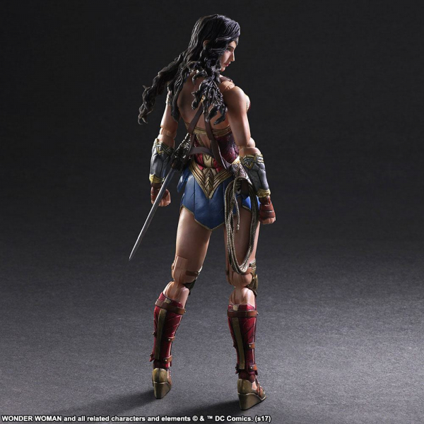 Wonder Woman Play Arts Kai