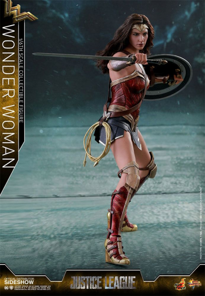 Wonder Woman Hot Toys