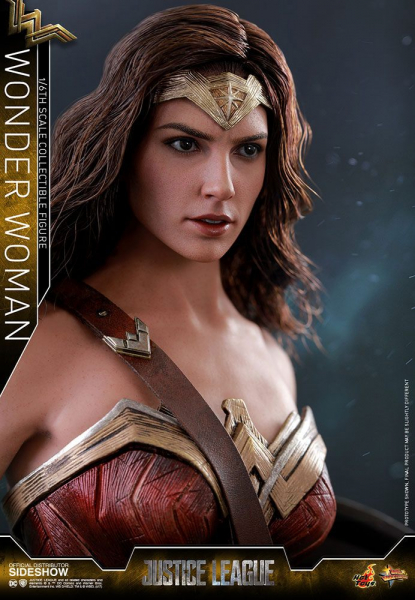 Wonder Woman Hot Toys