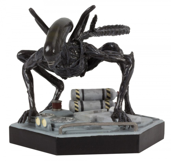 Xenomorph Statue