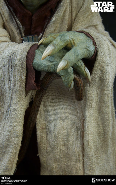 Yoda Legendary Scale Statue